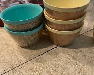 Mod Raffiaware burlap Melmac insulated bowls