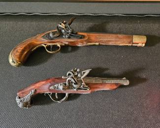 Decorative flintlock reproduction pistols