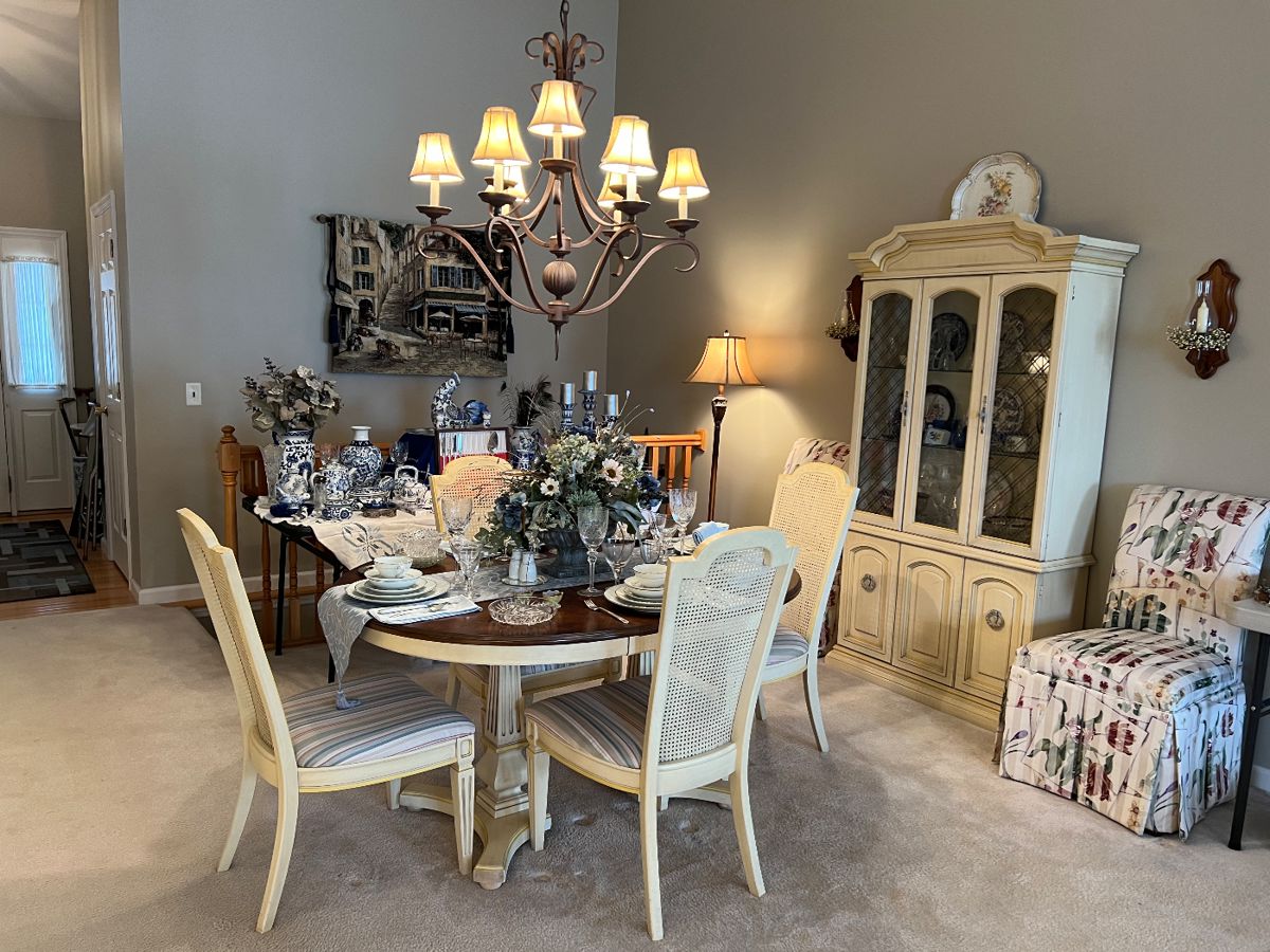 Vans Estate Sales O Fallon starts on 4/12/2024