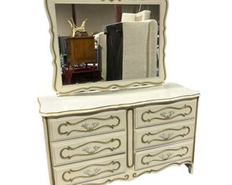 00French dresser