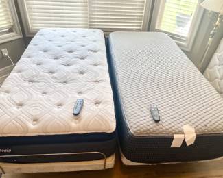 (Selling Separately)       Beautyrest Silver Hybrid XL Twin with Adjustable Bed Base on the right and  on the left (SOLD Sealy Posturepedic XL Twin with Adjustable Bed Base)