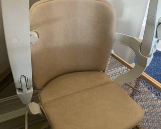 STANNAH STAIRLIFT - Model 600  (16 Feet) ** This item can be sold before the sale    

