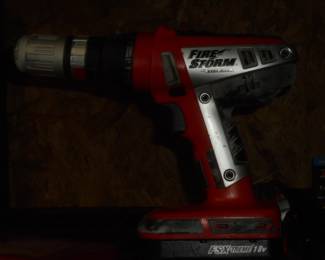 Black & Decker Fire Storm drill w/battery & charger