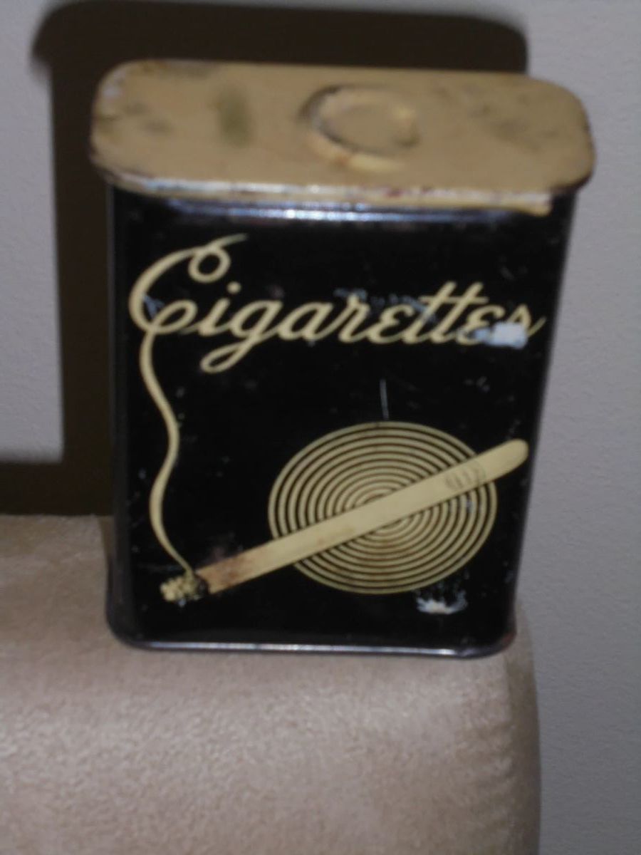 RARE vintage metal cigarette box w/sliding / opening top 