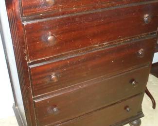 Matching antique 5 drawer mahogany chest of drawers
