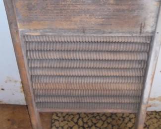 Antique wood scrub board w/rollers