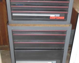 Craftsman tool chest w/9 drawers and bottom storae