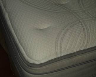 Queen pillow top sleep # mattress - PS Dual Air Performance Series