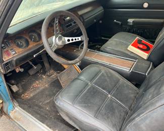 charger interior, just needs a good cleaning