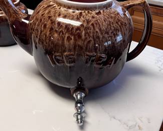 Large Rulel Ice Tea Pot