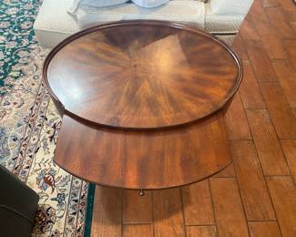 #6 - $175 - Oval End Table w/Pull Out Tray & 1 Drawer 30"Lx25"Hx23"W