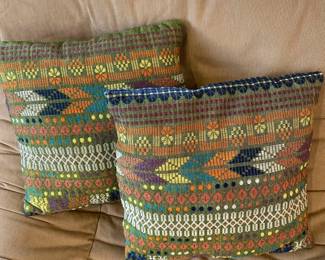 Geometric Pillow Pair