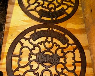 BATES Cast Iron Heat Register Grate Vent Metal Round Circle Wall Floor Stove