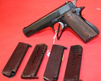 Star Model B 9mm Pistol w/ 4 magazine SN 272581  **ATF LAWS APPLY**