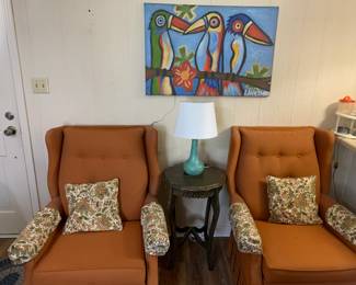 Also a matching ottoman not pictured 