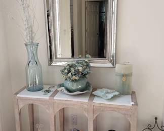 sofa table, mirror, decor
