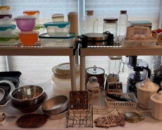 Pfaltzgraff, Corningware, Pyrex, Lock and Lock containers