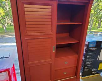 Wardrobe 5ft6in x 3ft6in