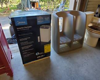 New Portable AC, never opened, Midea 12000 BTU model