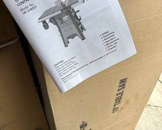 BRAND NEW CRAFTSMAN 10" CONTRACTOR TABLE SAW