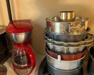 Coffee maker, baking molds, spring form pans