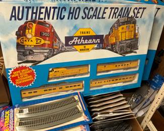 Vintage trains and accessories 
