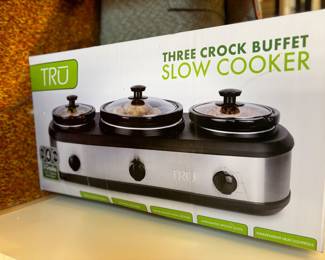 Three crock pot slow cooker set 