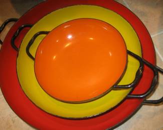 Set of 3 enamelware nesting pans