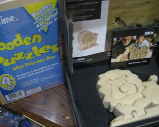 Wood puzzles including 3D lion