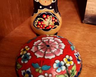 Small.Russian nesting doll, Chinese.cloissione  trinket box.