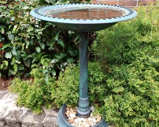 Bird bath