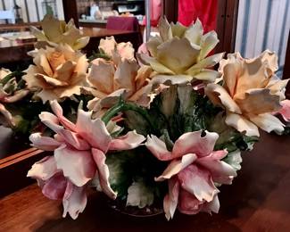 Capodimonte floral sculpture