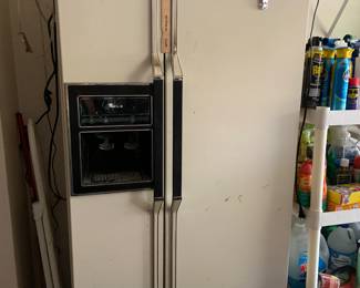 Whirlpool garage fridge, side X side, works great!