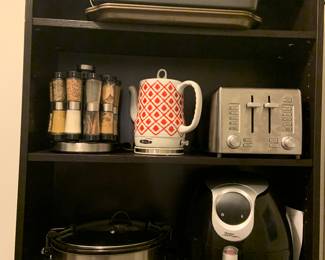 roaster, Cuisinart 4 slot toaster, Power 7 qt. air fryer, crock pot