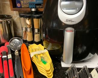 kitchen stuff- air fryer