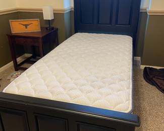 Twin bed with new Serta mattress