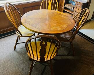 Drexel Heritage table & 4 chairs