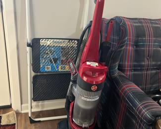 Hoover Windtunnel vacuum