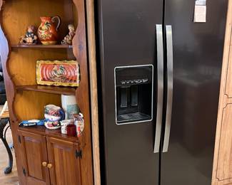 fridge + display cabinet