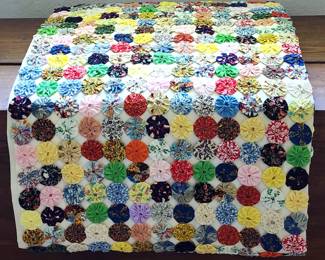 Vintage Handmade Yo-yo Coverlet Bedspread