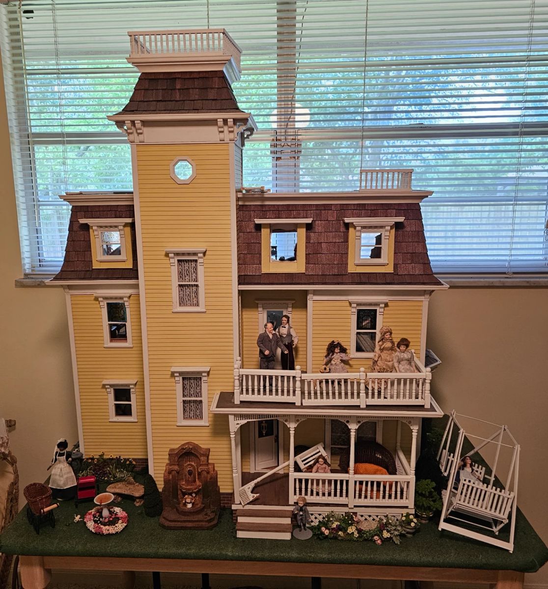 very large dollhouse