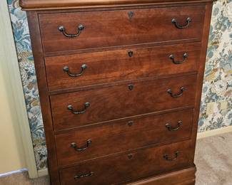Broyhill wood chest of drawers