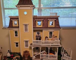 very large dollhouse