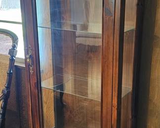lighted display cabinet w/ lock