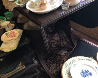 Table and chairs, china