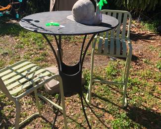 Pier 1 Pub Table
Mod Bar stools