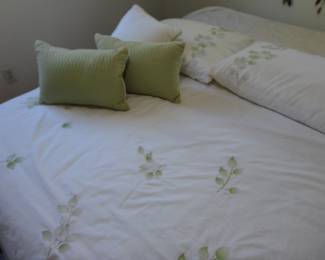 Queen Size Bed Linens
