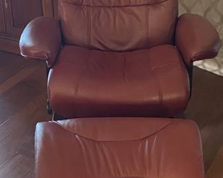 2 Lane Leather Chair Ottoman