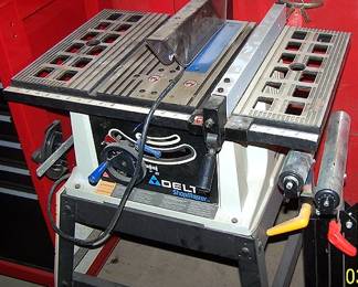Delta table saw