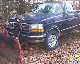 1993 Ford F150 XLT 4x4 pickup w/ plow, mileage (?)